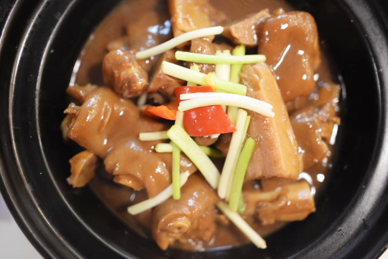 豚足と蓮根の煮物 | 北京