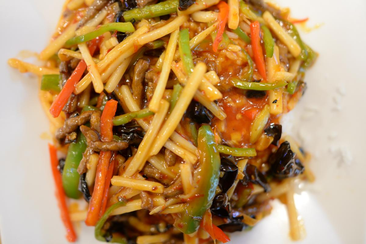 ブタと野菜の甘酢あんかけ | 北京